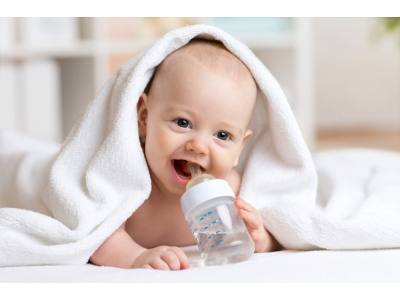 Znaczenie wody w diecie niemowlaka